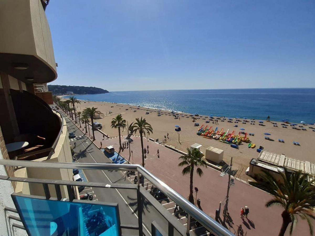 Hostal Lloret Playa Лорет де Мар Екстериор снимка